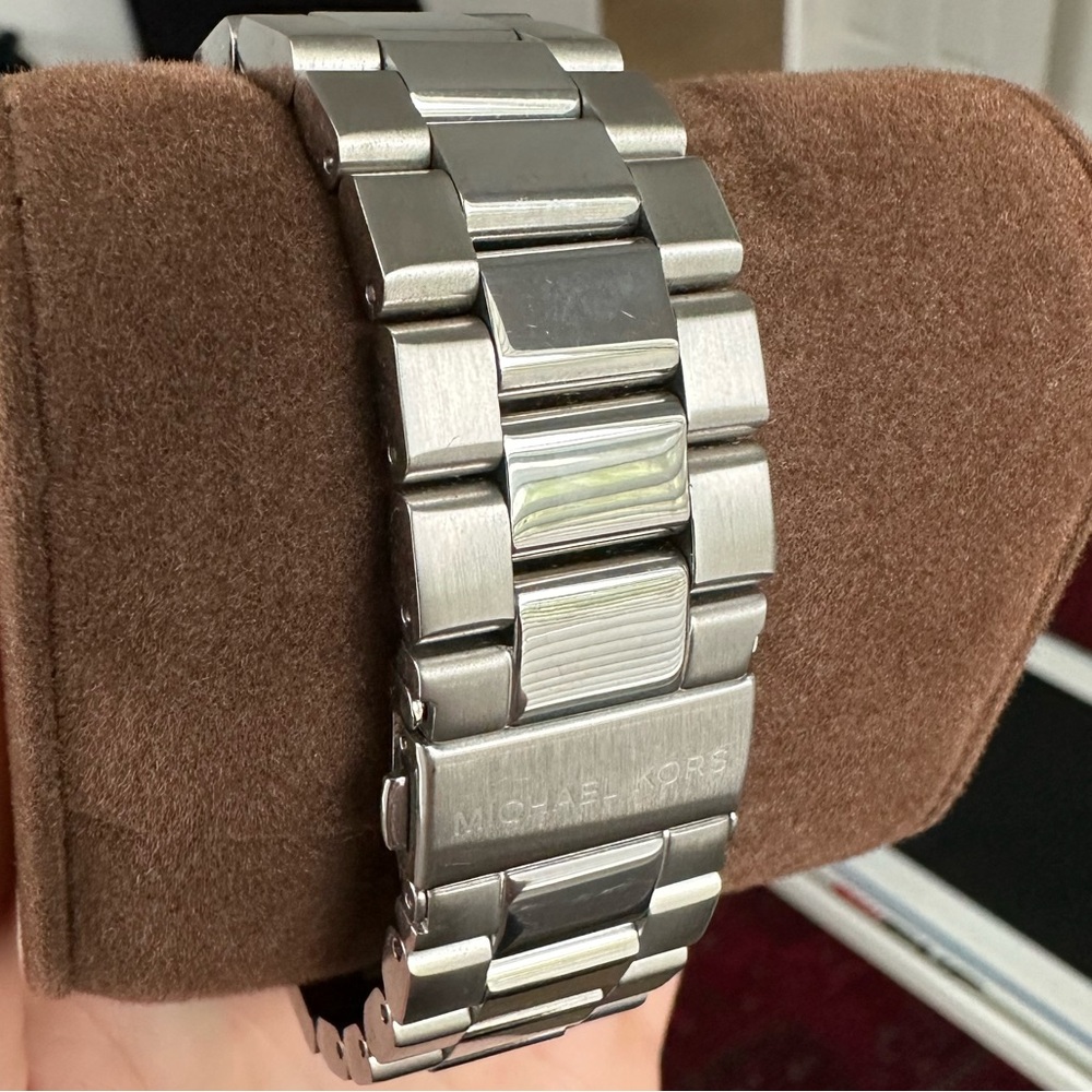 Michael Kors Men's MK8329 Classic Collection Men Watch - Picture 13 of 14